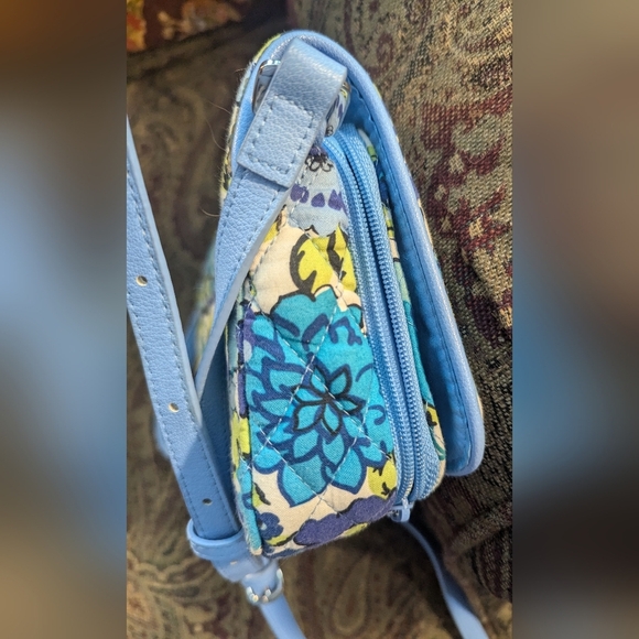 NWOT Vera Bradley Turn lock Crossbody - Picture 14 of 16